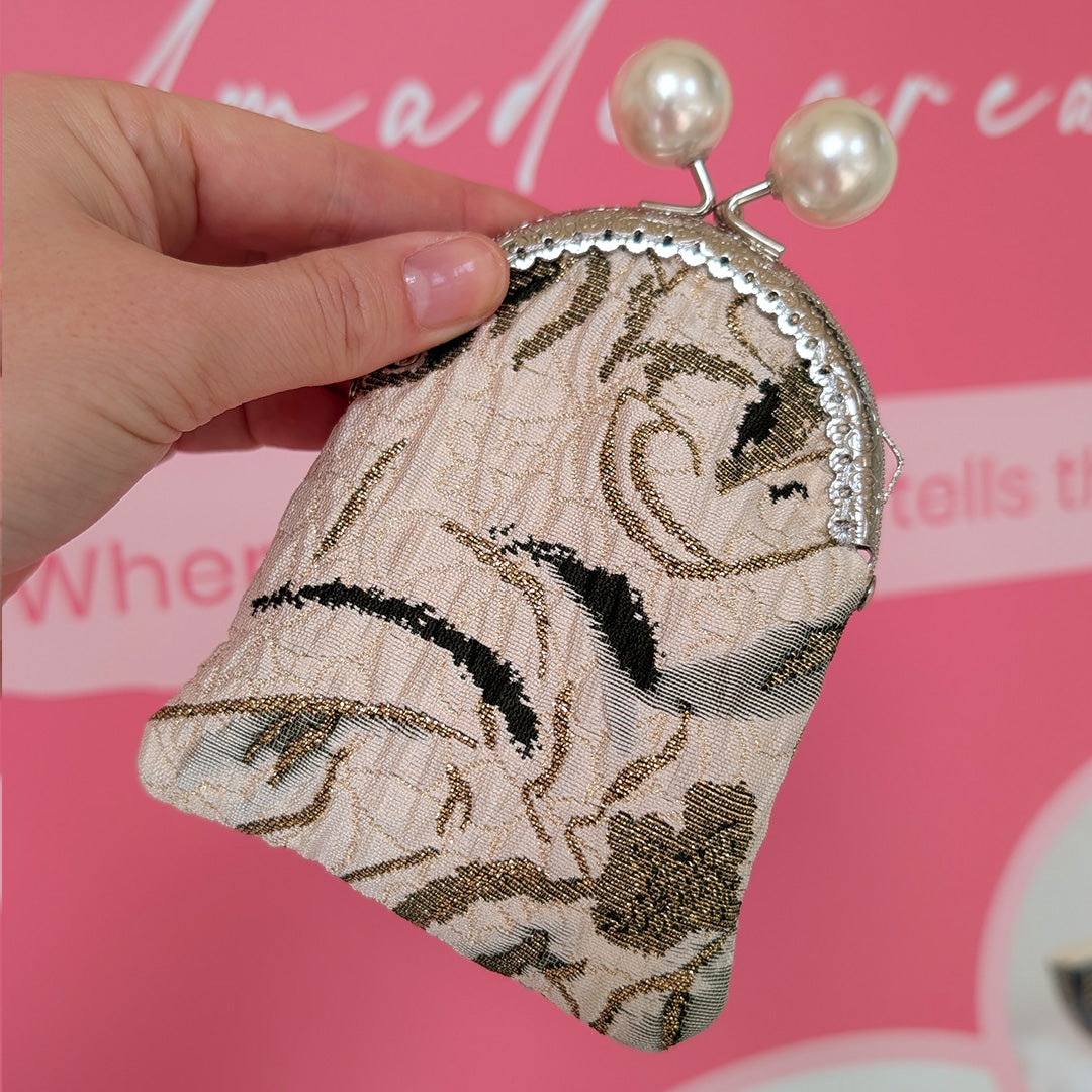 Jacquard Beauty - Clasp Purse