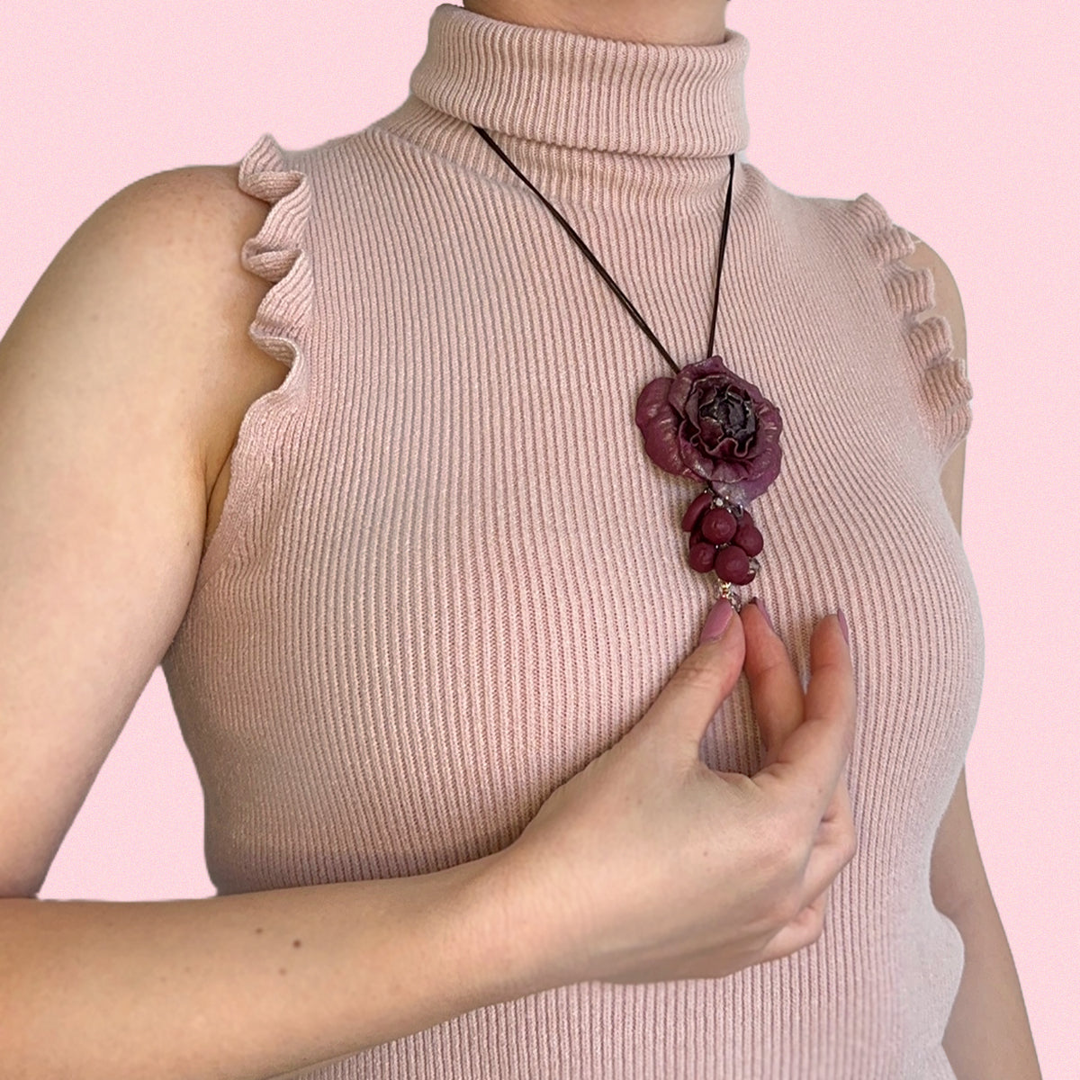 Bordeaux Rose – Neckless